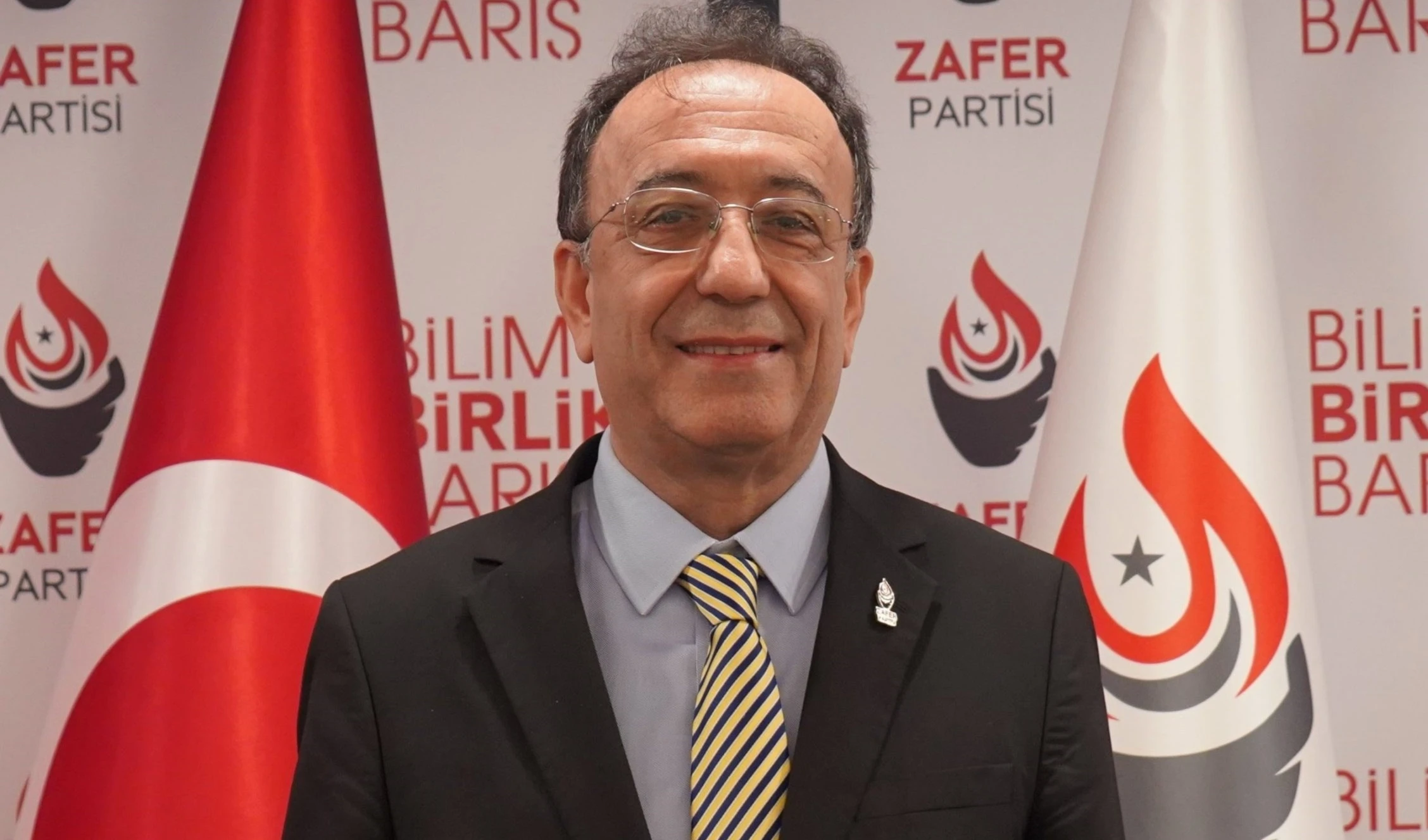 El subdirector del Partido de la Victoria de Turquía, Aslan Yaman.