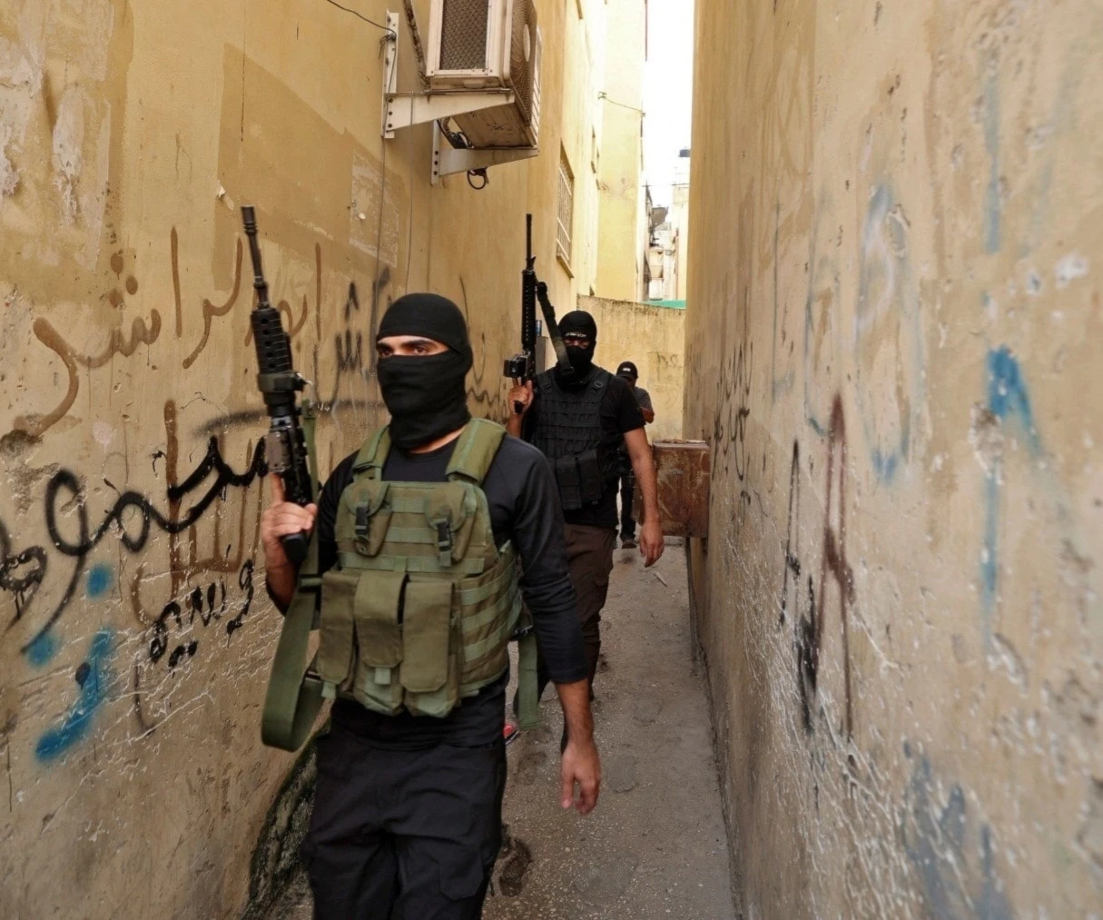 Los grupos del comandante Mártir Tareq Ezz El-Din de las Brigadas Al-Quds - Batallón de Yenín.