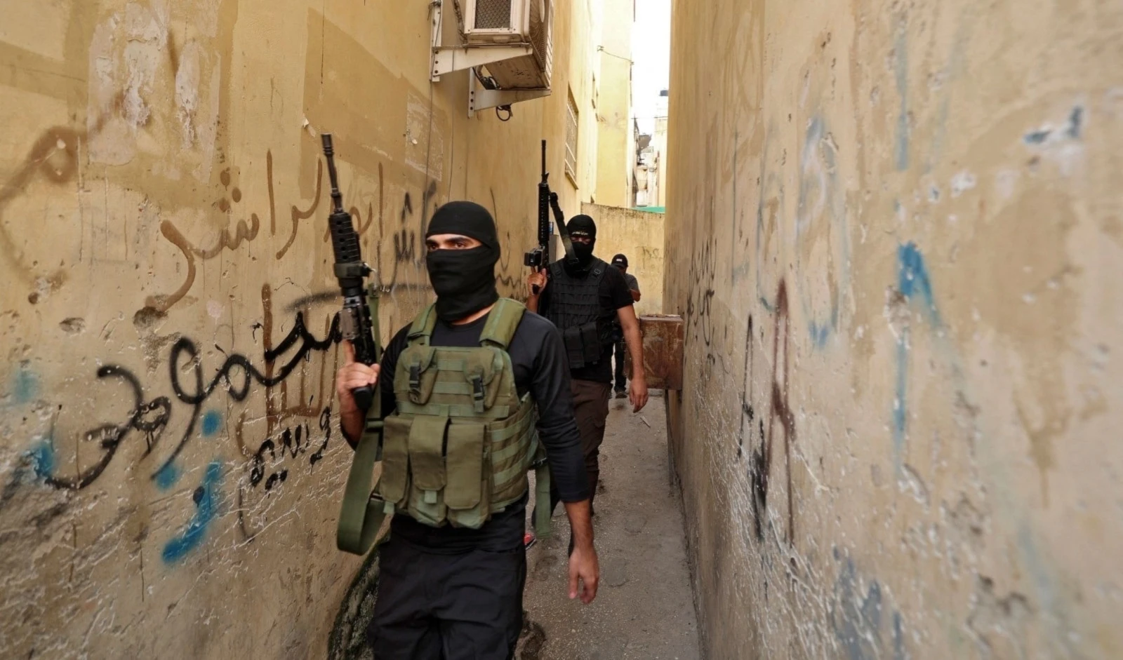 Los grupos del comandante Mártir Tareq Ezz El-Din de las Brigadas Al-Quds - Batallón de Yenín. Los grupos del comandante Mártir Tareq Ezz El-Din de las Brigadas Al-Quds - Batallón de Yenín.