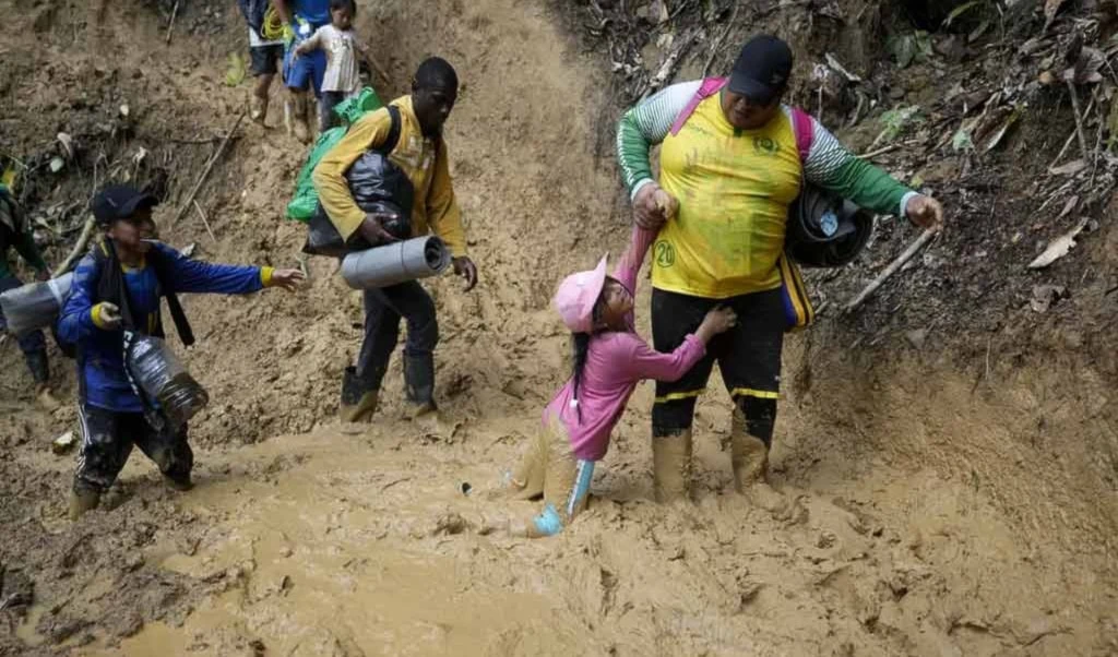 Aumenta paso de niños migrantes irregulares por Panamá