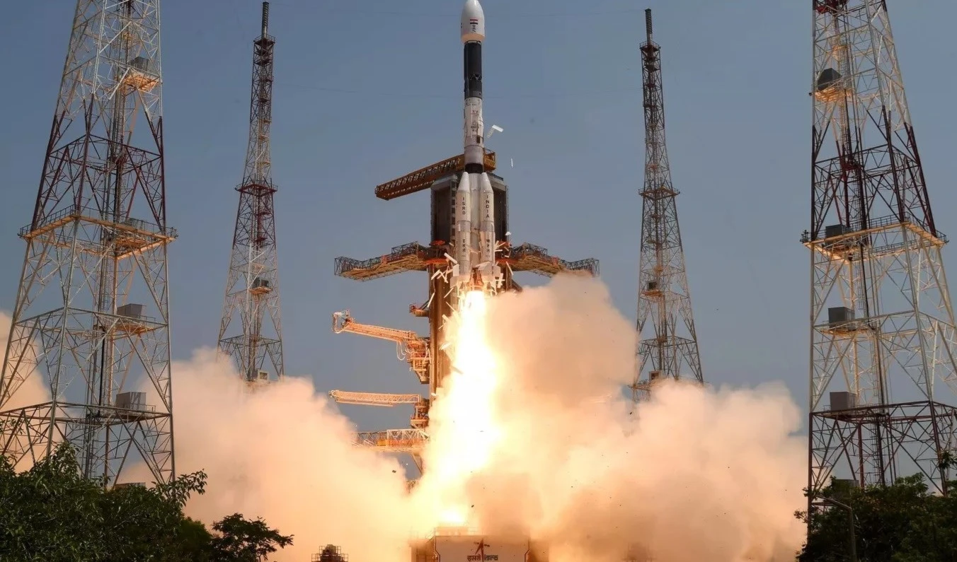 India pone en órbita un satélite de navegación avanzado. Foto:isro
