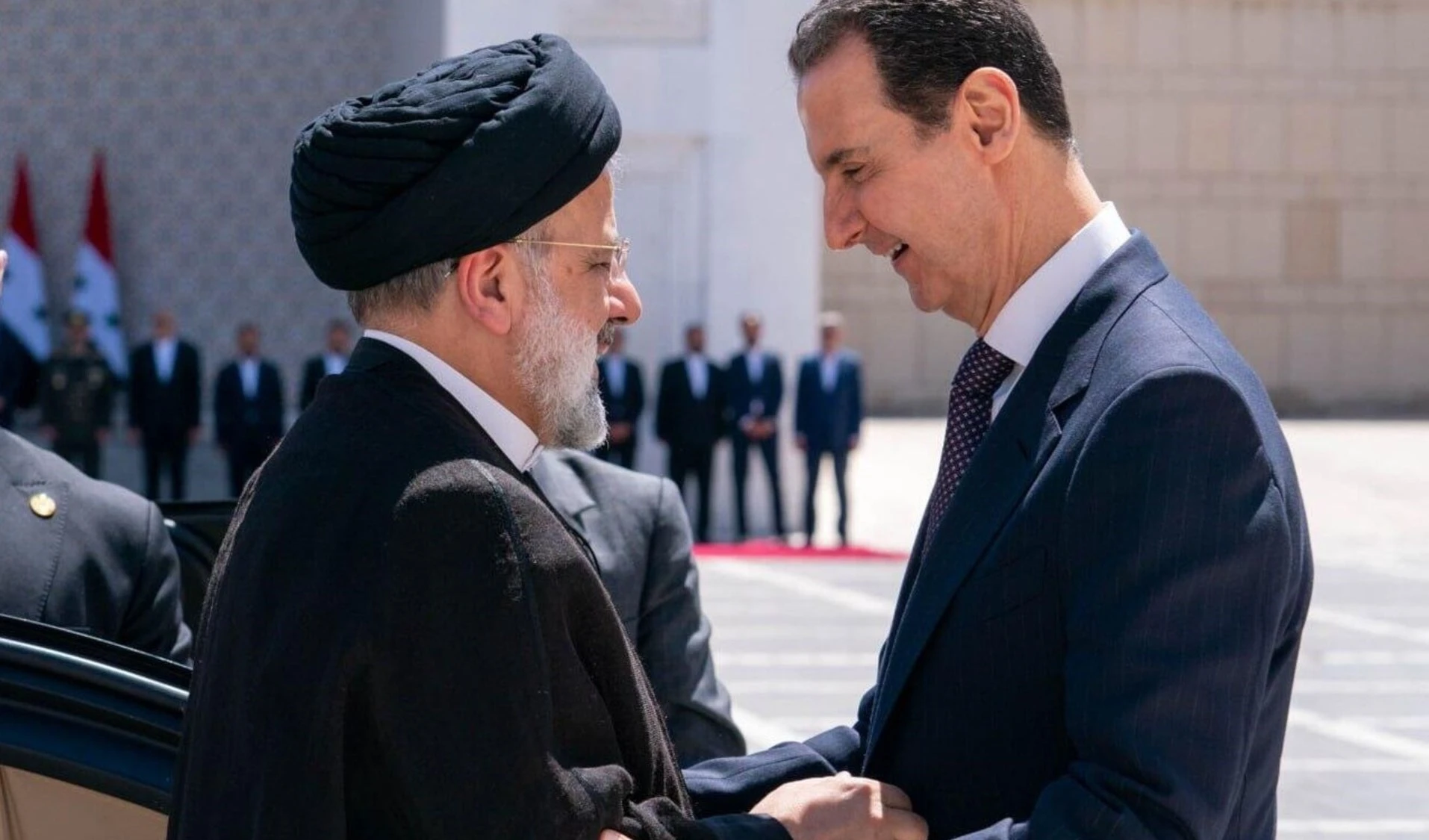 Medios israelíes reconocen que la visita del presidente iraní, Ebrahim Raisi, a Siria demuestra la victoria de una alianza estratégica inquebrantable. Medios israelíes reconocen que la visita del presidente iraní, Ebrahim Raisi, a Siria demuestra la victoria de una alianza estratégica inquebrantable.