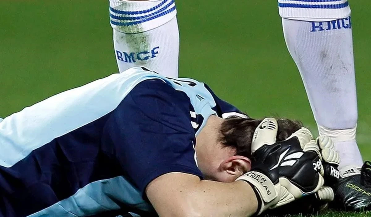 Estudio encuentra mayor riesgo de demencia en exfutbolistas. Foto: EFE.