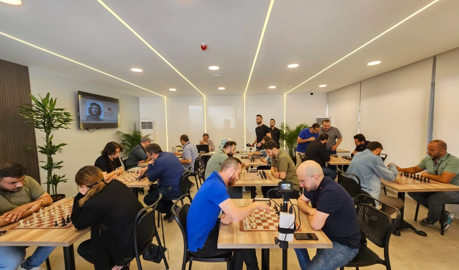 Una partida de ajedrez desde Líbano en homenaje al Che