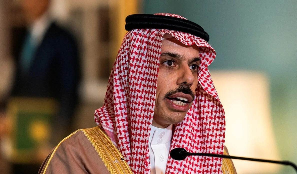 El ministro de Relaciones Exteriores de Arabia Saudita, Faisal bin Farhan.