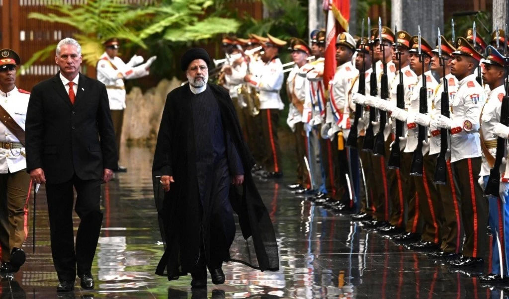 Presidente de Cuba recibe a mandatario de Irán Presidente de Cuba recibe a mandatario de Irán