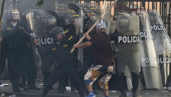 En Perú convocan a tercera “Toma de Lima” 