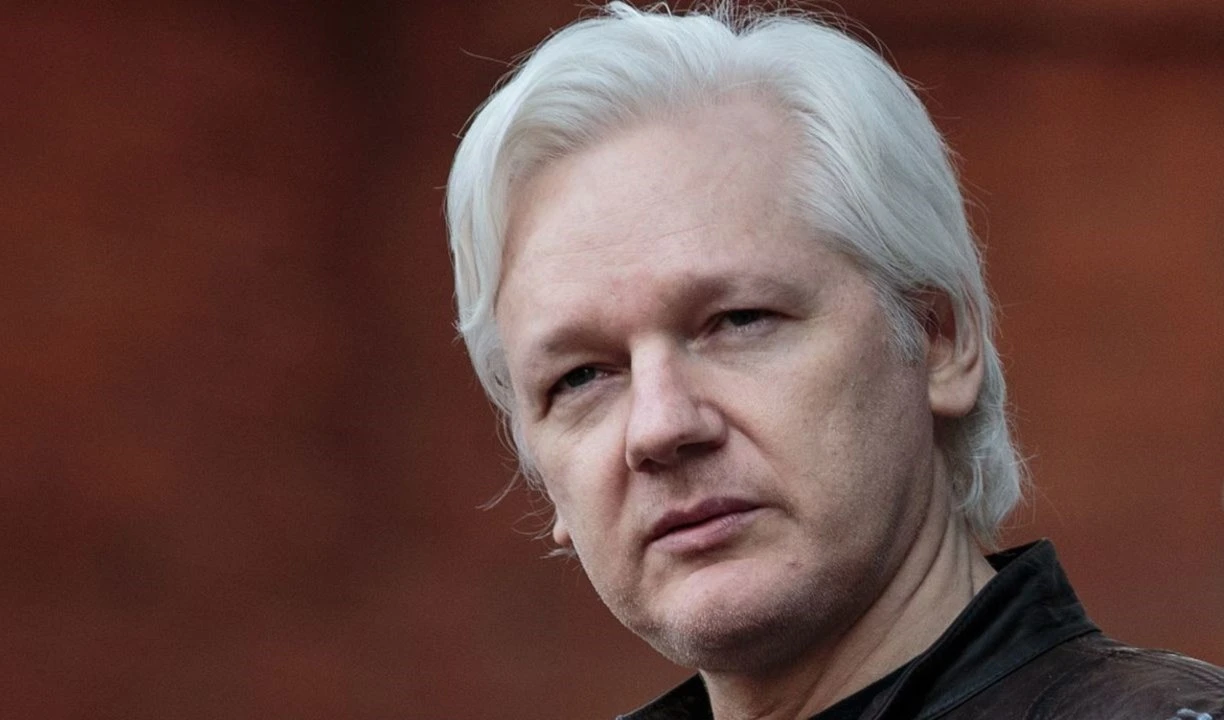 La inminente extradición de Julian Assange y la muerte del periodismo La inminente extradición de Julian Assange y la muerte del periodismo
