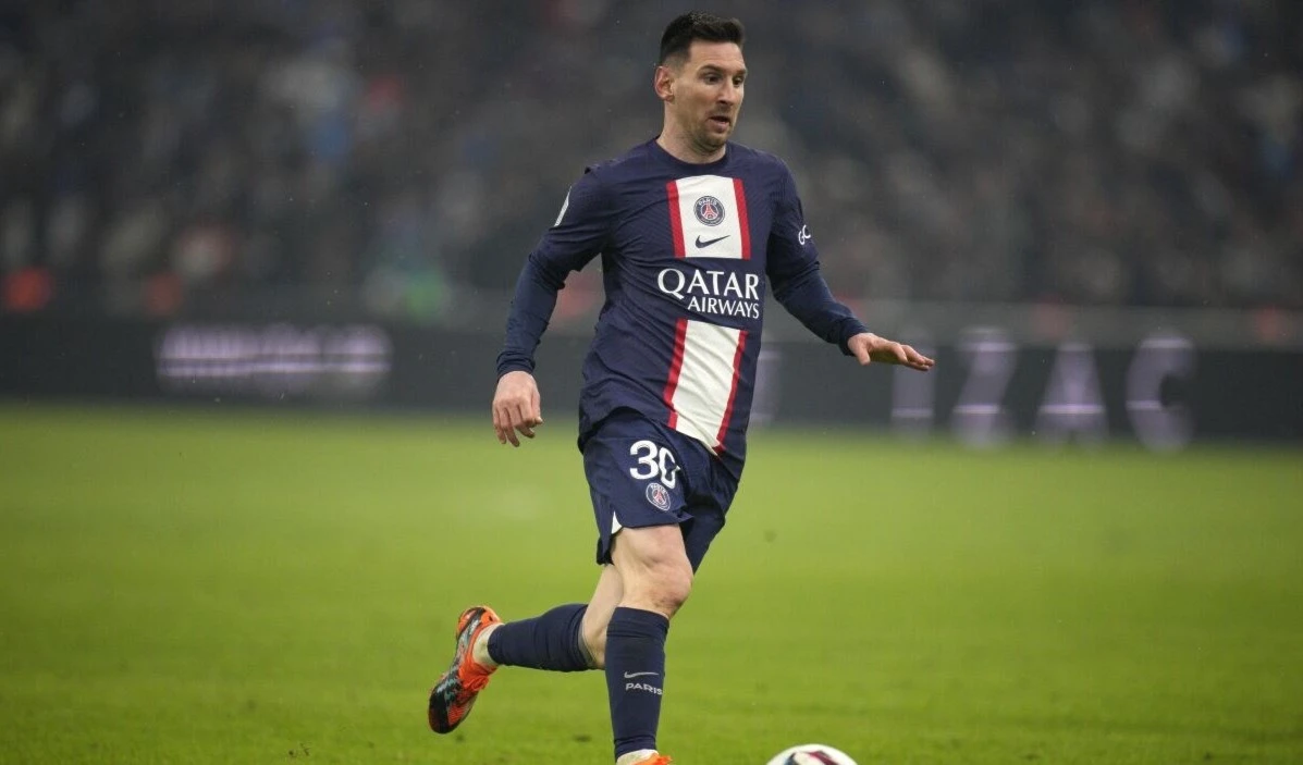 Mbappé hace historia y último partido de Messi como parisino