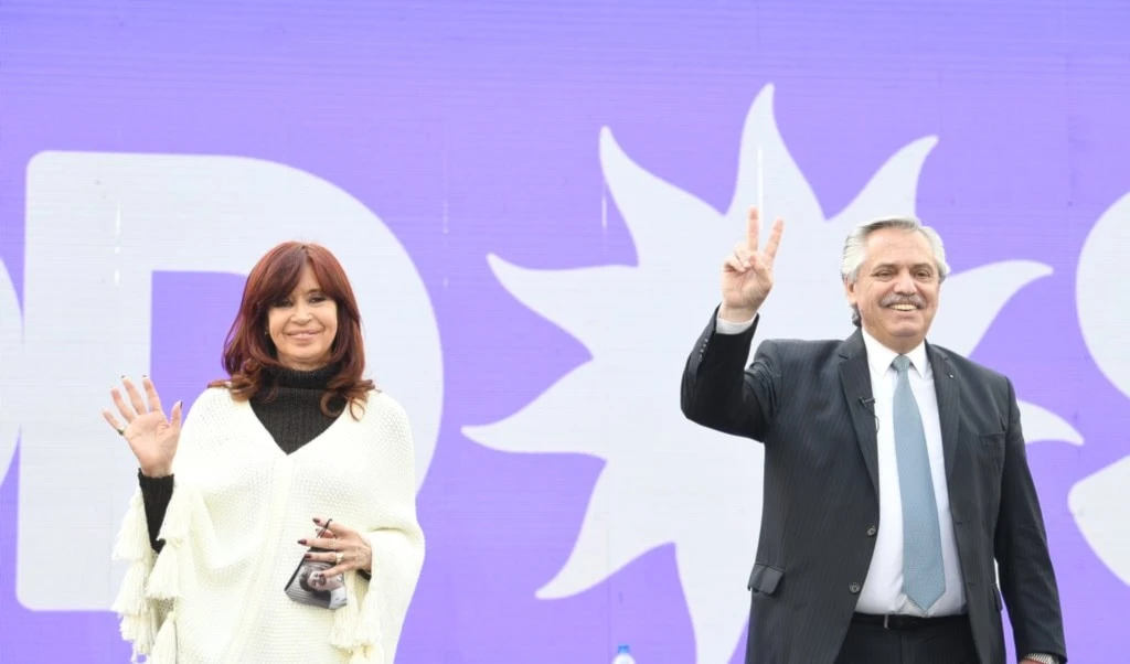Ni el actual mandatario, Alberto Fernández, ni la vicepresidenta, Cristina Fernández, se presentarán como candidato ni a los próximos comicios generales.