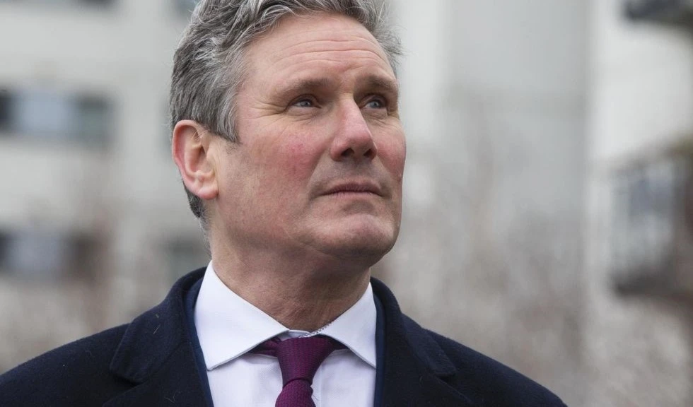 Ex fiscal de Inglaterra elimina registros de sus viajes a EE.UU.