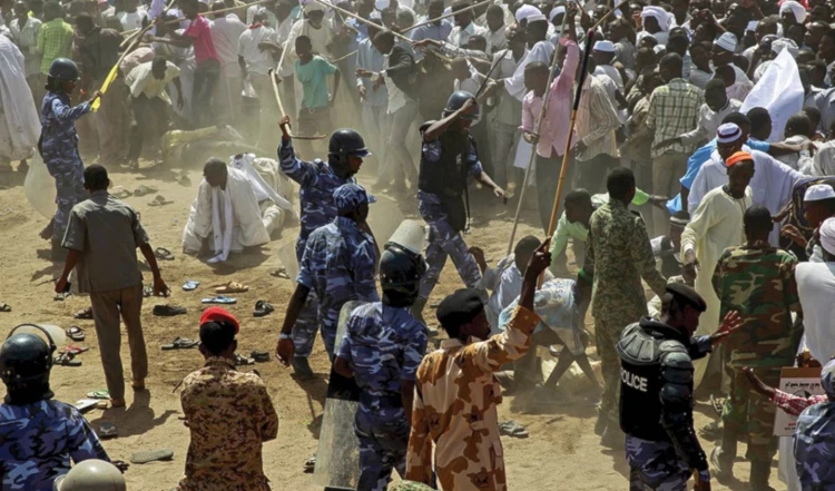 Llaman a investigar crímenes de guerra en Darfur, Sudán