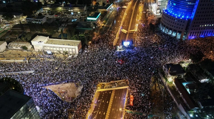 Por 27 semanas continúan protestas contra enmiendas de Netanyahu