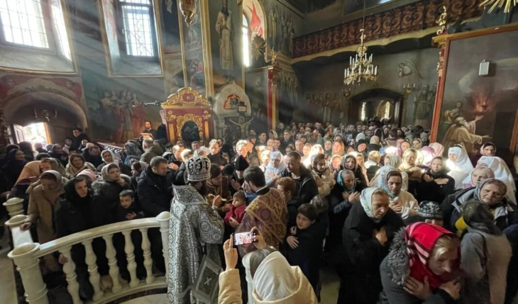 Desde Rusia piden protección para líder religioso ortodoxo en Ucrania