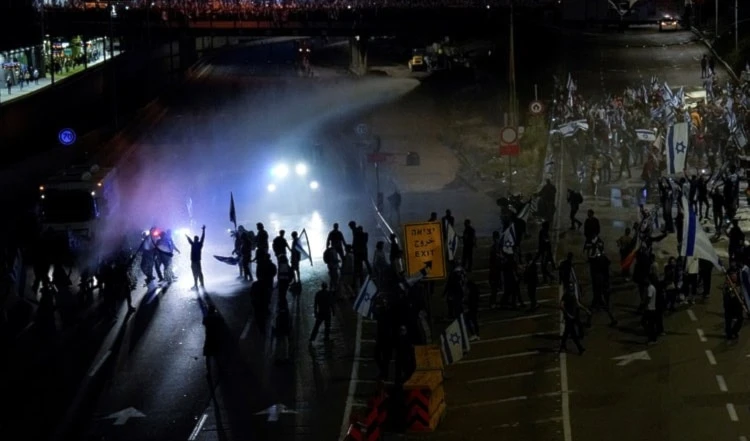 La "noche de confrontación" en "Israel" presagia una guerra interna