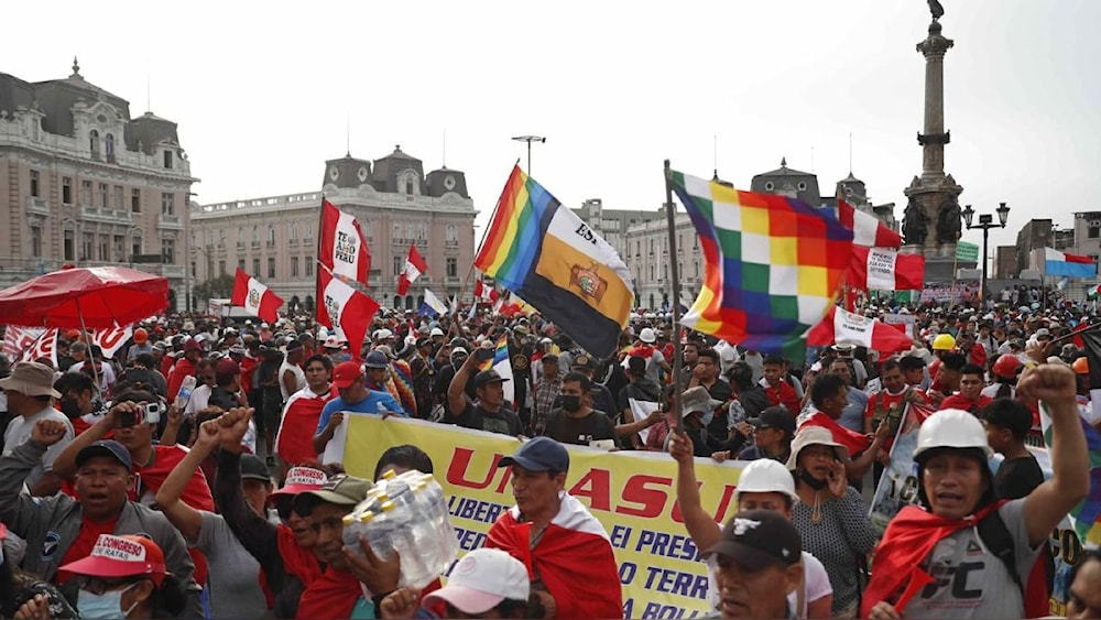 Perú marcha y marchará por la renuncia de la presidenta no electa