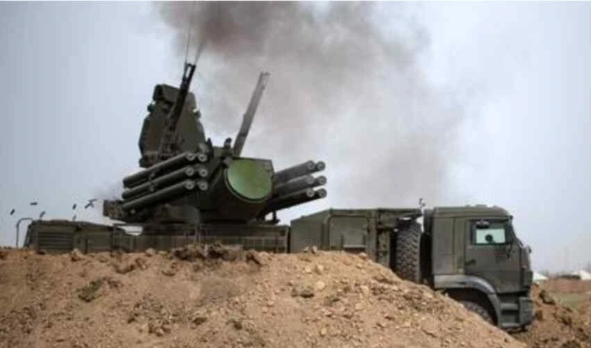 Drones de Ucrania atacan en Crimea y Moscú.