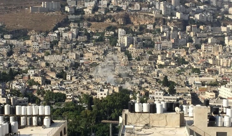 La ocupación israelí continúa la frenética guerra contra la presencia de los palestinos.