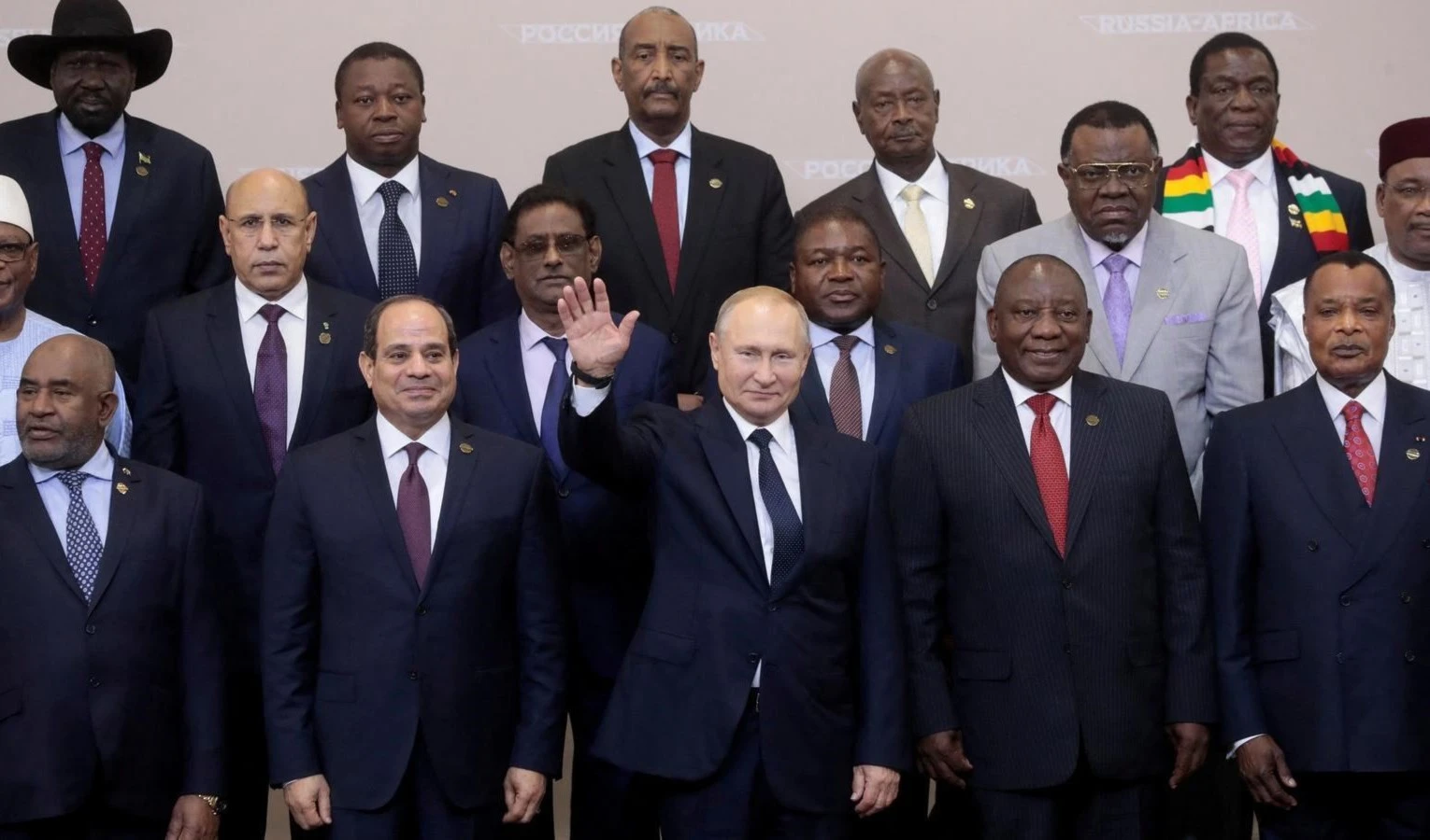 Putin aseguró a sus pares africanos que Moscú entregará grano y fertilizantes sobre una base comercial y gratuita, sin pasar por Ucrania.