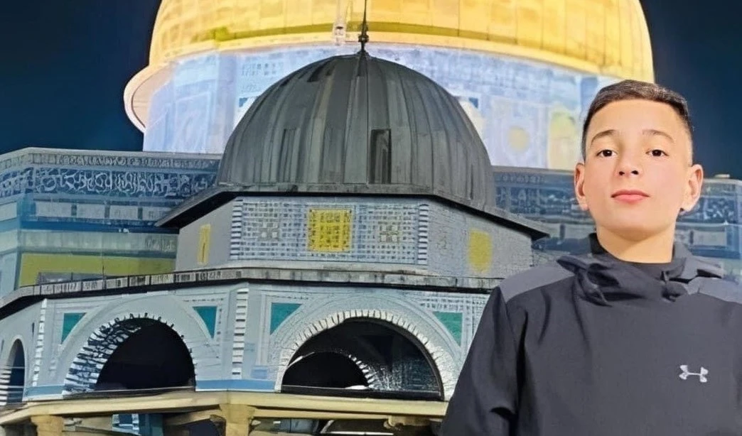 Asesinan a niño palestino en Qalqilya e hieren a un periodista