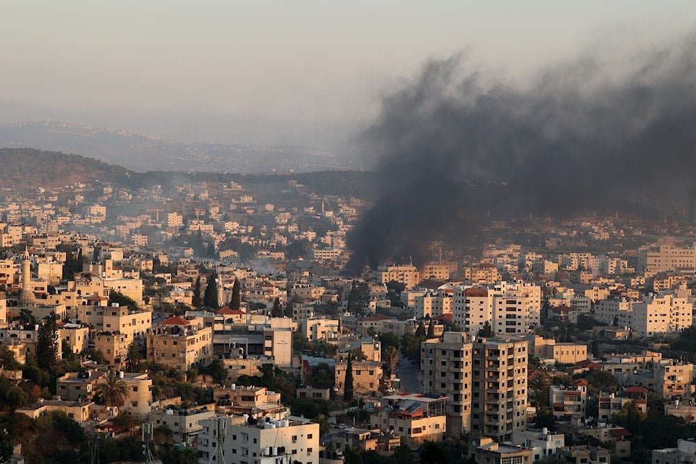 Fuerzas israelíes asaltan la localidad palestina de Yenín.