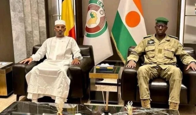 Presidente de Chad viaja Níger para ayudar a resolver la crisis
