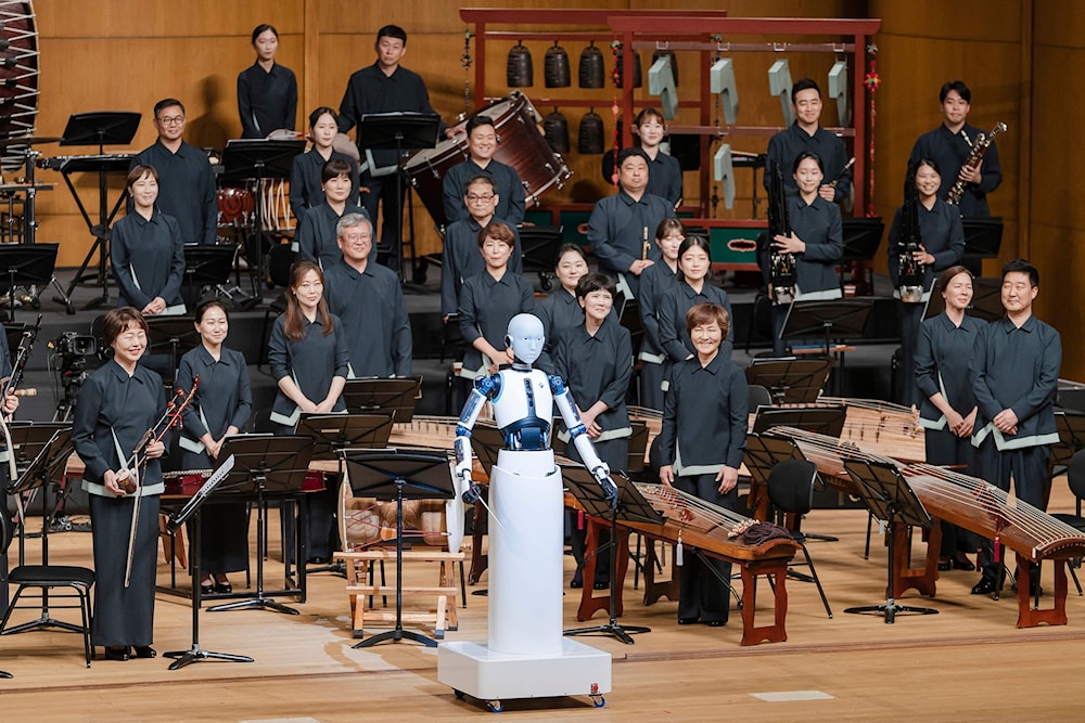 Robot debuta como director de orquesta sinfónica en Corea del Sur. Foto: Reuters. 