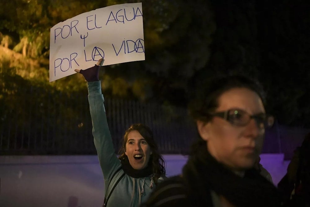 Argentina ofrece suministros de agua a Uruguay por la crisis hídrica. Foto: AFP.