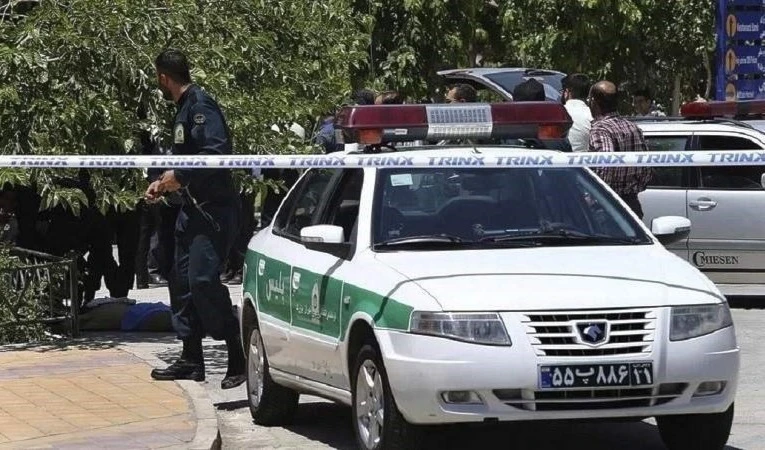 Un miembro de la fuerza policial iraquí murió en el ataque terrorista.