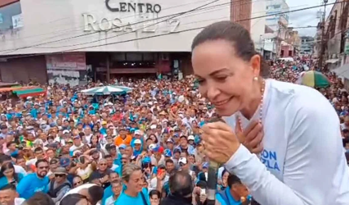 Corina Machado traiciona a su país y reclama por su inhabilitación