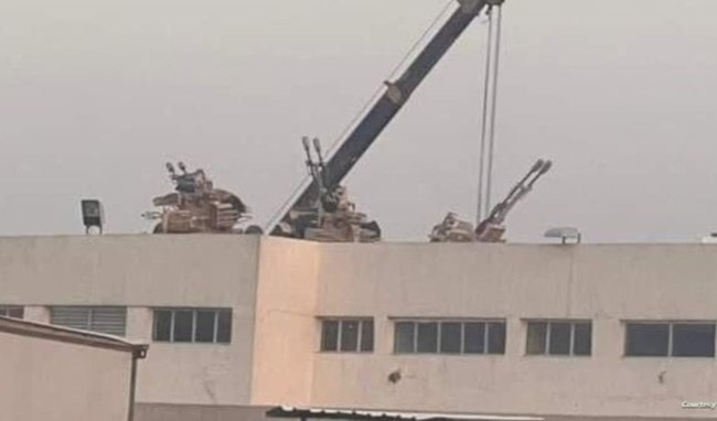 El ejército iraquí despliega sistemas antiaéreos en techos de Bagdad