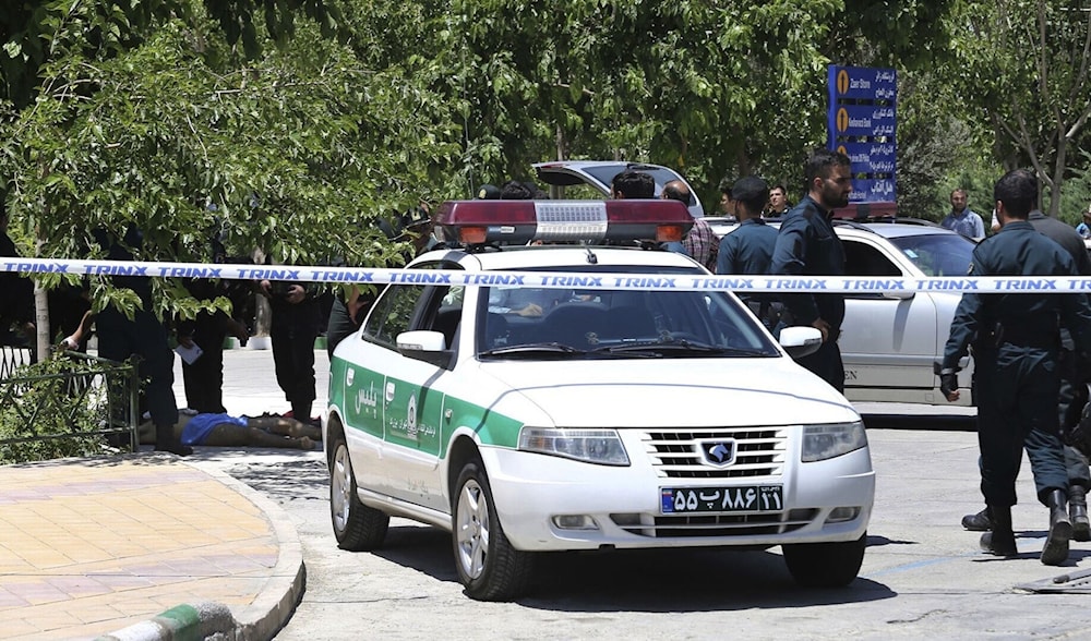 La policía iraní neutralizó a los dos terroristas. 