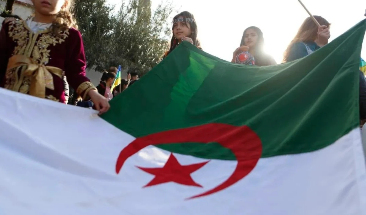Argelina desarrolla el simposio "Iniciativa Nacional para Promover la Cohesión y Asegurar el Futuro". Argelina desarrolla el simposio "Iniciativa Nacional para Promover la Cohesión y Asegurar el Futuro".