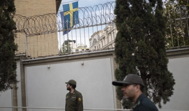 Irán reclama a Suecia y Dinamarca por quemas del Sagrado Corán