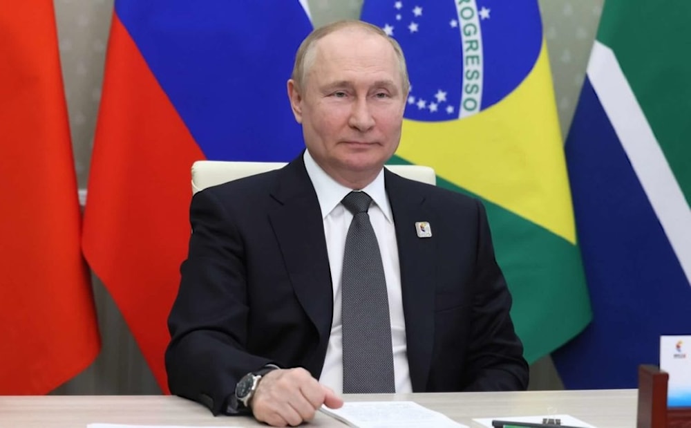 Putin: la desdolarización de los países del BRICS es irreversible