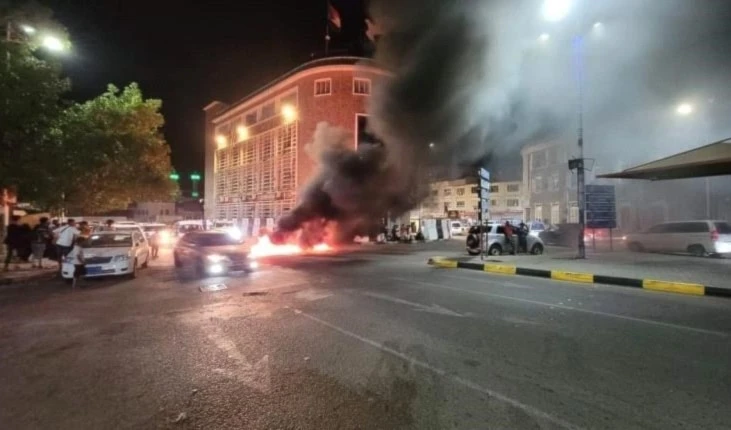 Protestas en Adén contra el deterioro de condiciones de vida en Yemen