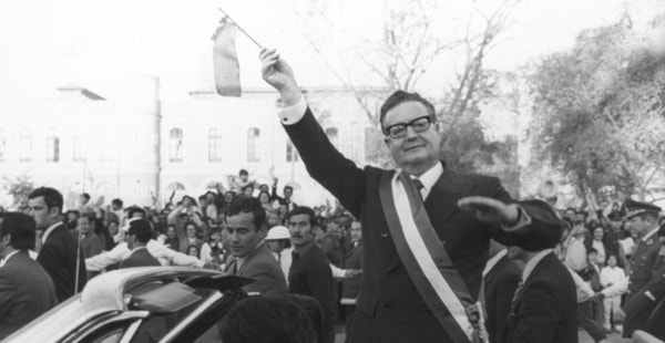 El golpe de estado contra Salvador Allende y su posterior muerte hundieron a Chile en los peores 17 años de su historia. 