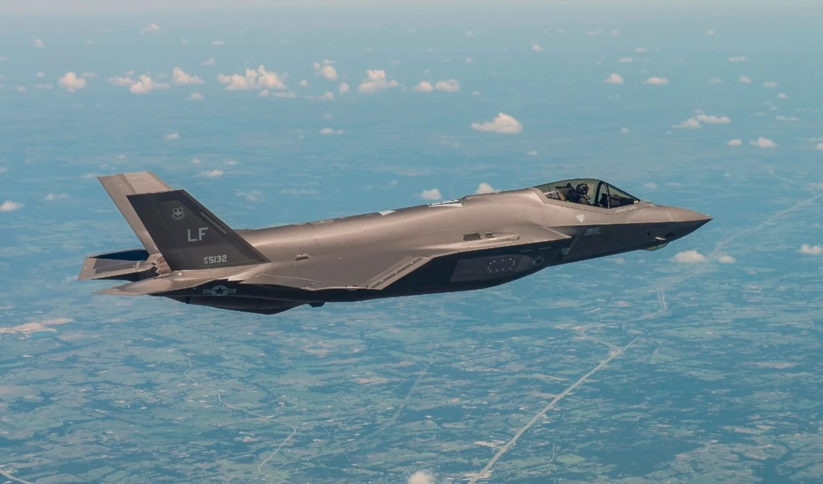 Aviones de combate F-35 de EE.UU. estuvieron involucrados en las más recientes violaciones de los protocolos de desconflicto en Siria. Aviones de combate F-35 de EE.UU. estuvieron involucrados en las más recientes violaciones de los protocolos de desconflicto en Siria.