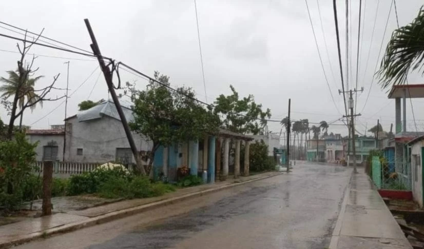 A su paso por Pinar del Río, Idalia provocó daños a la infraestructura de algunos municipios y más del 60 por ciento de los hogares sin energía eléctrica.