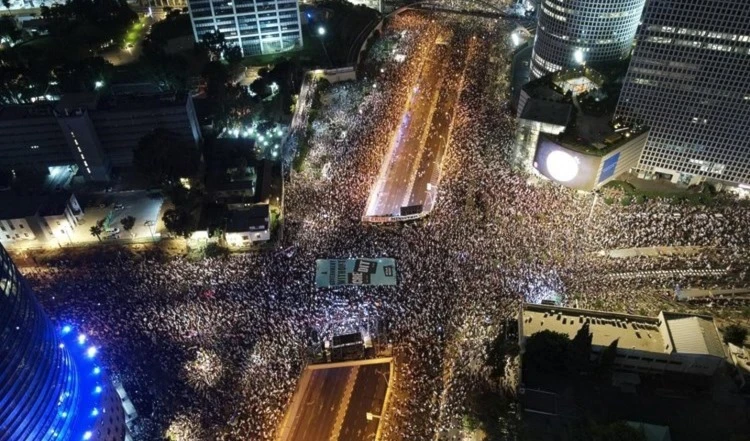 Manifestaciones en "Tel Aviv".
