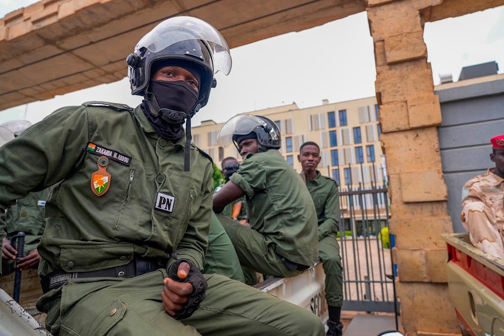 Miembros de policía en Níger, 21 de agosto 2023 (Foto: AP)