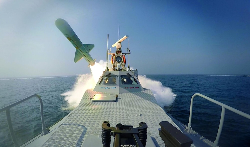 La Armada de la Guardia Revolucionaria está presente en las profundidades del mar y defiende los intereses de Irán en todas partes del mundo.