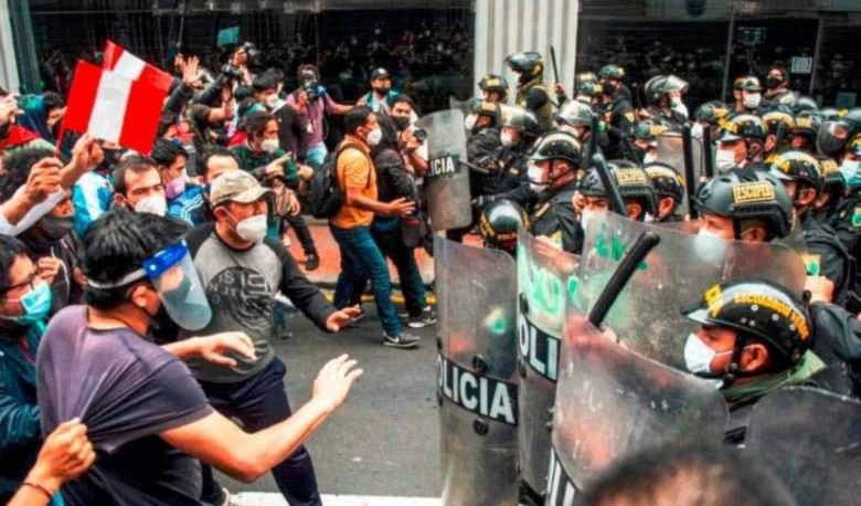 Proponen incuatar informes militares sobre represión en Perú