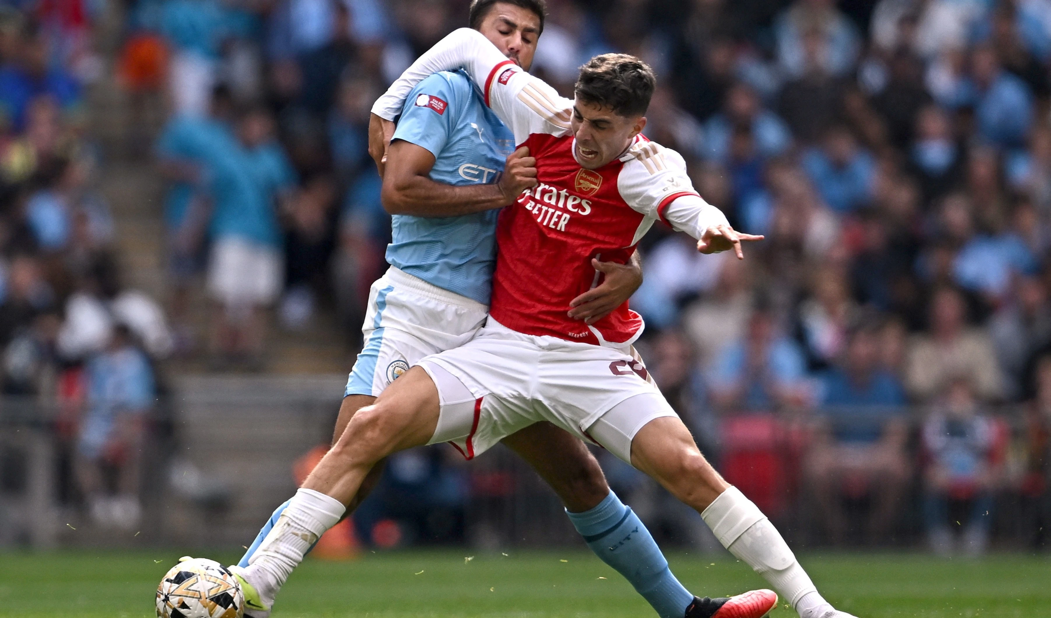 Arsenal derrotó a Manchester City y conquistó trofeo Community Shield. Foto: Reuters.