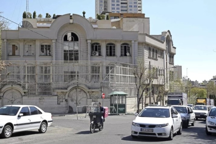 Edificio de la embajada de Arabia Saudita en Teherán. 