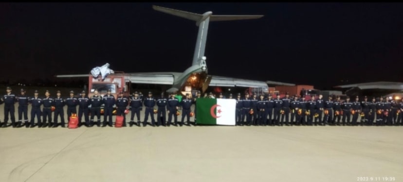 Aviones militares argelinos cargados con ayuda parten hacia Marruecos