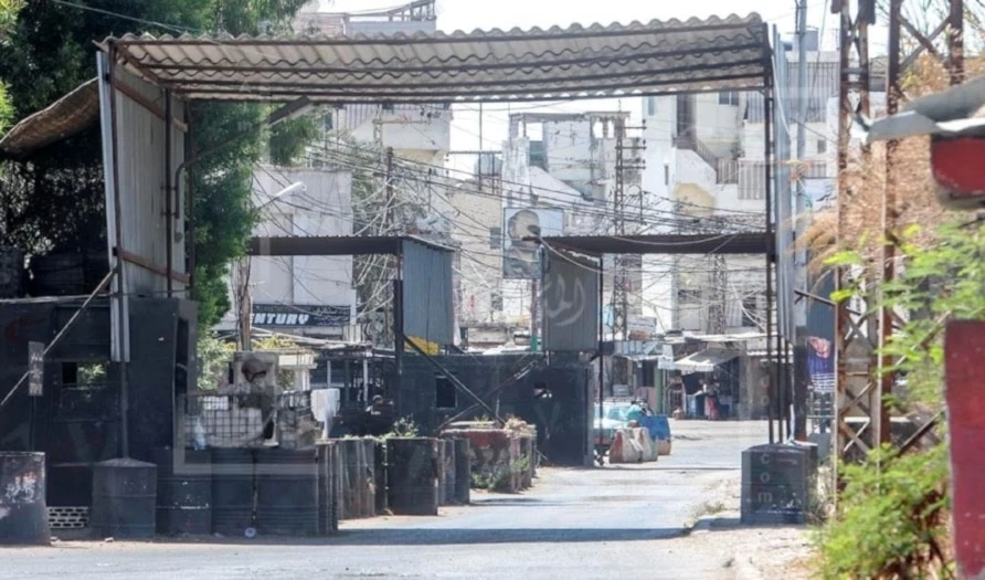 Entrada al campo de refugiados palestinos de Ain al-Hilweh, situado en la ciudad de Sidón, al sur del Líbano h