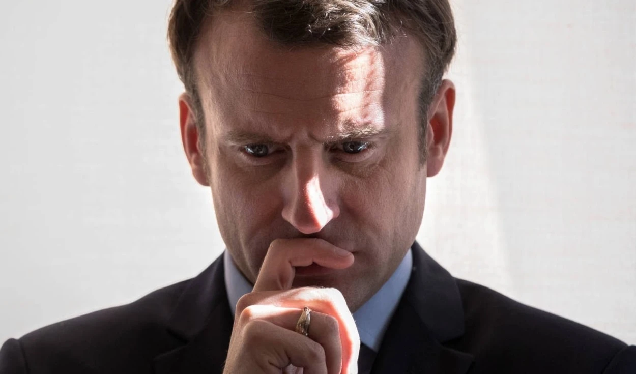 Macron el embajador francés en Níger, rehén Macron el embajador francés en Níger, rehén