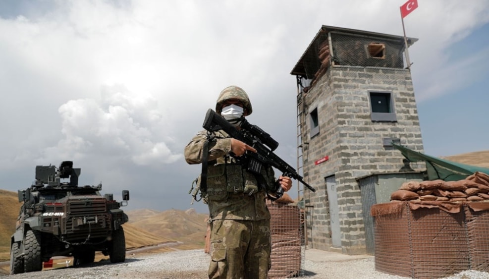 Turquía destruye 31 objetivos del PKK en el norte de Irak