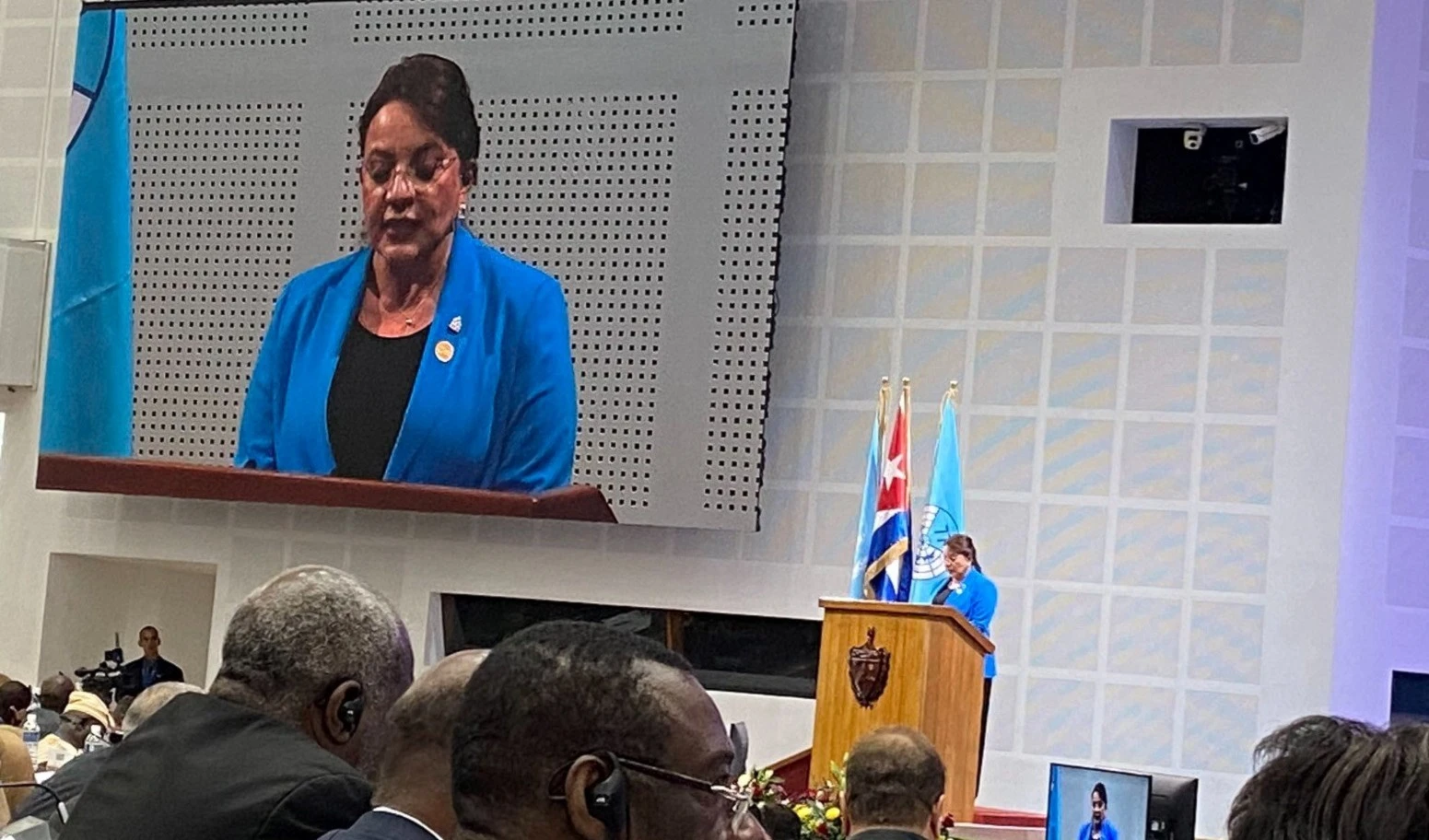 Presidenta de Honduras propone un nuevo orden del G77+China